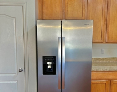 3926 Kristina Lynn Avenue - Photo Thumbnail 14