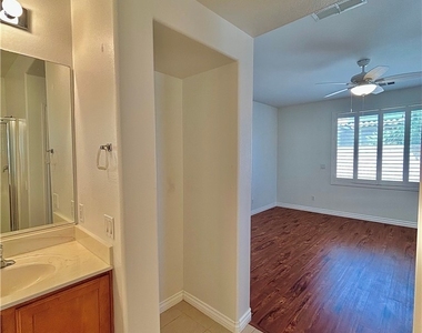 3926 Kristina Lynn Avenue - Photo Thumbnail 39