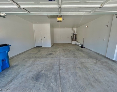3926 Kristina Lynn Avenue - Photo Thumbnail 29