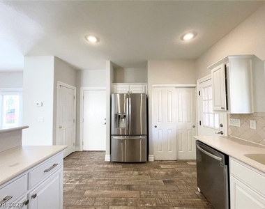 5152 Moose Falls Drive - Photo Thumbnail 6