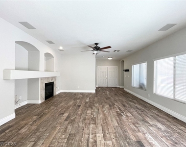 5152 Moose Falls Drive - Photo Thumbnail 2
