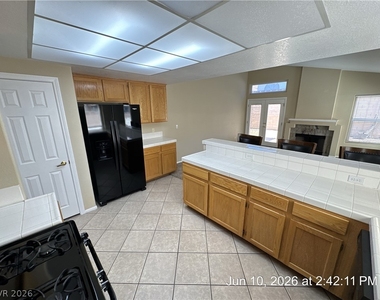 194 Kachina Drive - Photo Thumbnail 8