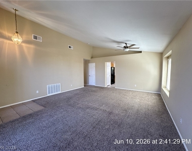 194 Kachina Drive - Photo Thumbnail 4