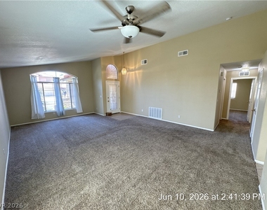 194 Kachina Drive - Photo Thumbnail 5