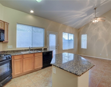 9540 Gibbon Avenue - Photo Thumbnail 15
