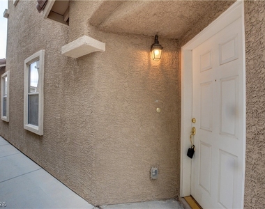 9540 Gibbon Avenue - Photo Thumbnail 3