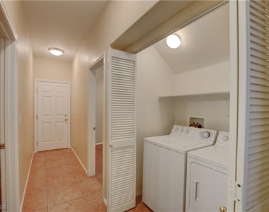 9540 Gibbon Avenue - Photo Thumbnail 17