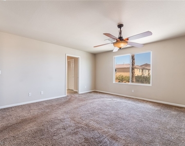 6014 Belvedere Canyon Avenue - Photo Thumbnail 12