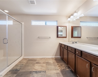 6014 Belvedere Canyon Avenue - Photo Thumbnail 14