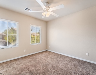 6014 Belvedere Canyon Avenue - Photo Thumbnail 22