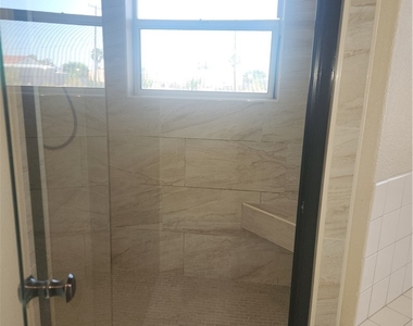 564 Ridgeway Road - Photo Thumbnail 10