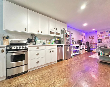 489 Washington Avenue - Photo Thumbnail 2