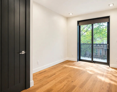 691 Chauncey Street - Photo Thumbnail 6