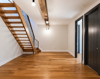 691 Chauncey Street - Photo Thumbnail 12