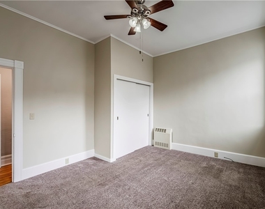 25 College Street - Photo Thumbnail 15