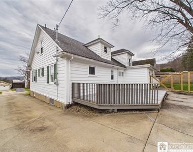 422 York Street - Photo Thumbnail 37