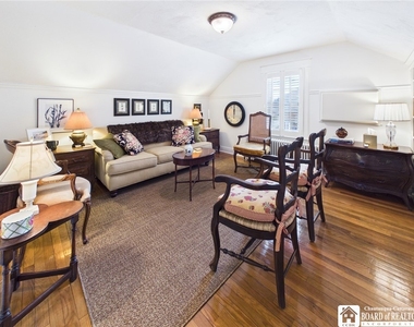 422 York Street - Photo Thumbnail 16