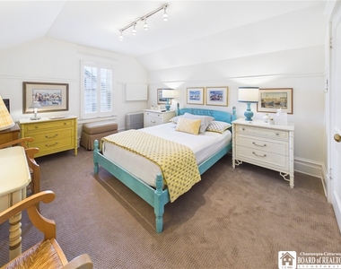 422 York Street - Photo Thumbnail 18