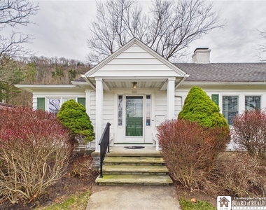 422 York Street - Photo Thumbnail 39