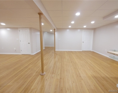441 Riverwalk Drive - Photo Thumbnail 15