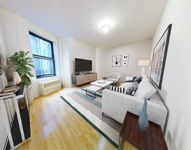 East 70th Street - Photo Thumbnail 3