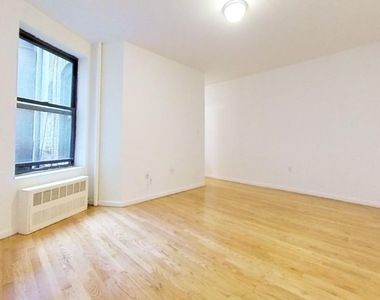 East 70th Street - Photo Thumbnail 2