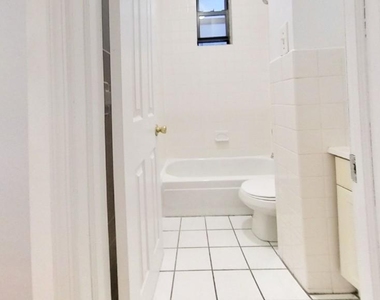East 70th Street - Photo Thumbnail 5