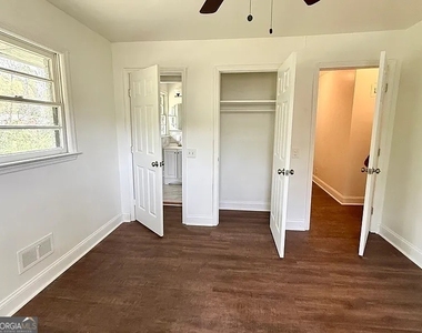 1322 S Hicks Cir Nw, Conyers - Photo Thumbnail 8