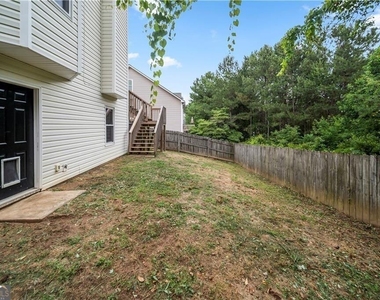 156 Stoneforest Drive - Photo Thumbnail 18