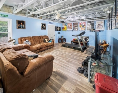 156 Stoneforest Drive - Photo Thumbnail 14