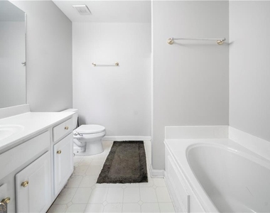 156 Stoneforest Drive - Photo Thumbnail 9