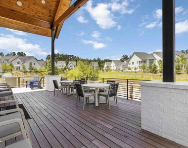 2000 Harvest Pond Circle - Photo Thumbnail 25
