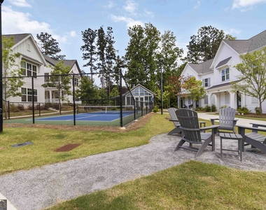 2000 Harvest Pond Circle - Photo Thumbnail 27