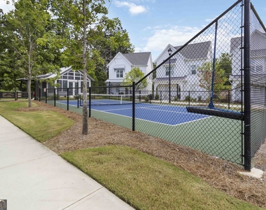 2000 Harvest Pond Circle - Photo Thumbnail 32