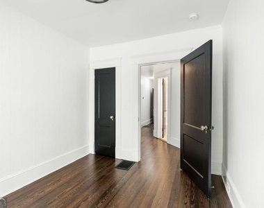 1047 Greencove Avenue Ne - Photo Thumbnail 15