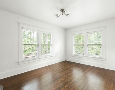 1047 Greencove Avenue Ne - Photo Thumbnail 16