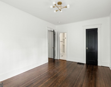 1047 Greencove Avenue Ne - Photo Thumbnail 17