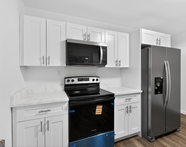 2036 Mcpherson Drive - Photo Thumbnail 5