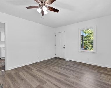 2036 Mcpherson Drive - Photo Thumbnail 2