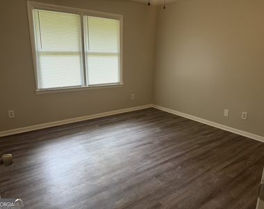 92 Brannan Street - Photo Thumbnail 2
