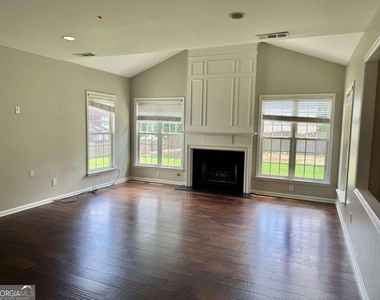 230 Albrighton Court - Photo Thumbnail 2