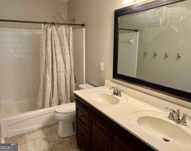 230 Albrighton Court - Photo Thumbnail 19