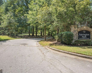 2102 Par Three Way - Photo Thumbnail 1