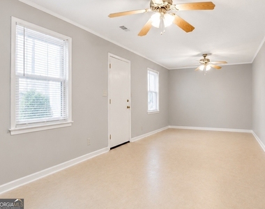 339 Desiree Drive - Photo Thumbnail 5