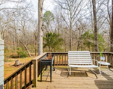 325 Brookstone Drive - Photo Thumbnail 16
