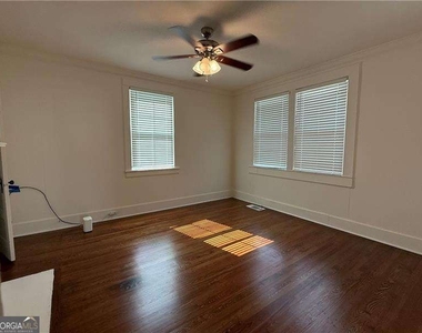5058 Austell Powder Road - Photo Thumbnail 5