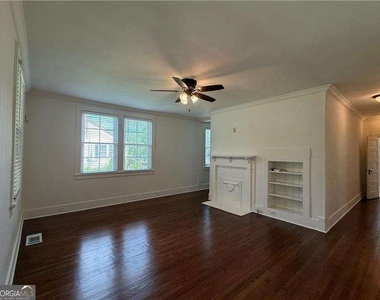 5058 Austell Powder Road - Photo Thumbnail 4