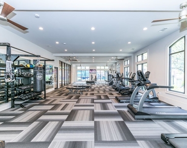 1401 W Paces Ferry Road Nw - Photo Thumbnail 16