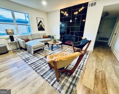 275 Winding River Road - Photo Thumbnail 7