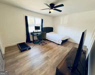 275 Winding River Road - Photo Thumbnail 25